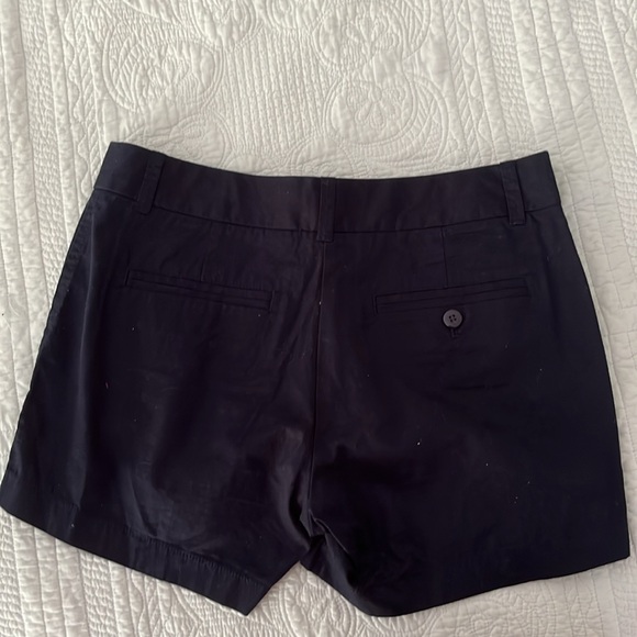 J Crew women’s navy blue chino shorts size 2 - Picture 5 of 5